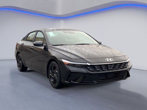 New 2026 Hyundai Elantra SEL Sport image 7