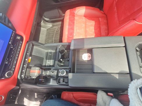 Used 2022 Toyota Tundra TRD Pro AWD/4WD image 19
