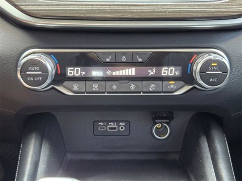 Used 2019 Nissan Altima 2.0 Edition One image 19