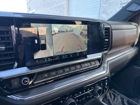 Used 2023 Chevrolet Silverado 1500 High Country w/ High Country Premium Package image 22