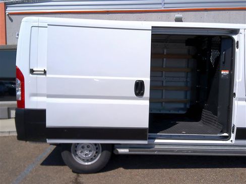Used 2025 RAM ProMaster 2500 w/ U-Haul Equipment Group FWD image 5