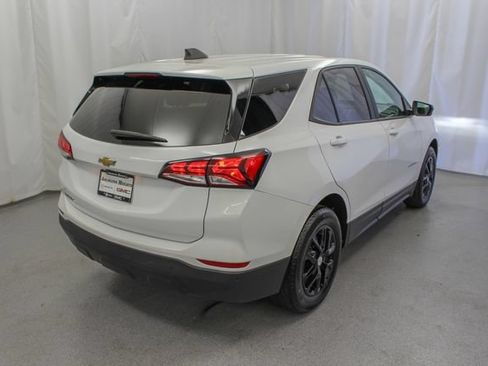 Used 2024 Chevrolet Equinox LS w/ LS Convenience Package FWD image 13