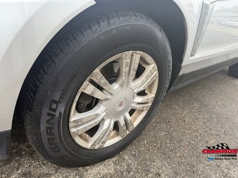 Used 2016 Cadillac SRX Luxury w/ Driver Awareness Package image 30