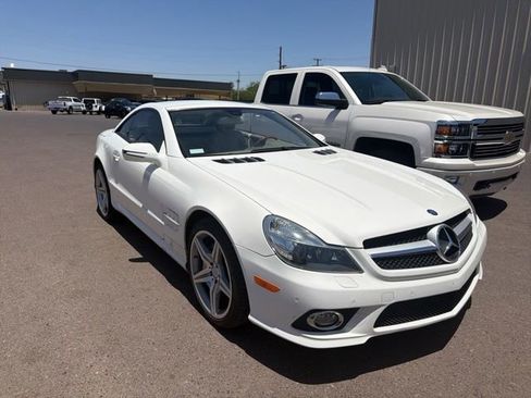 Used 2009 Mercedes-Benz SL 550 image 2