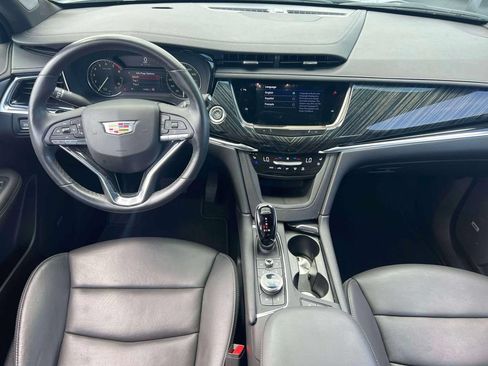 Used 2023 Cadillac XT6 Premium Luxury AWD/4WD image 11