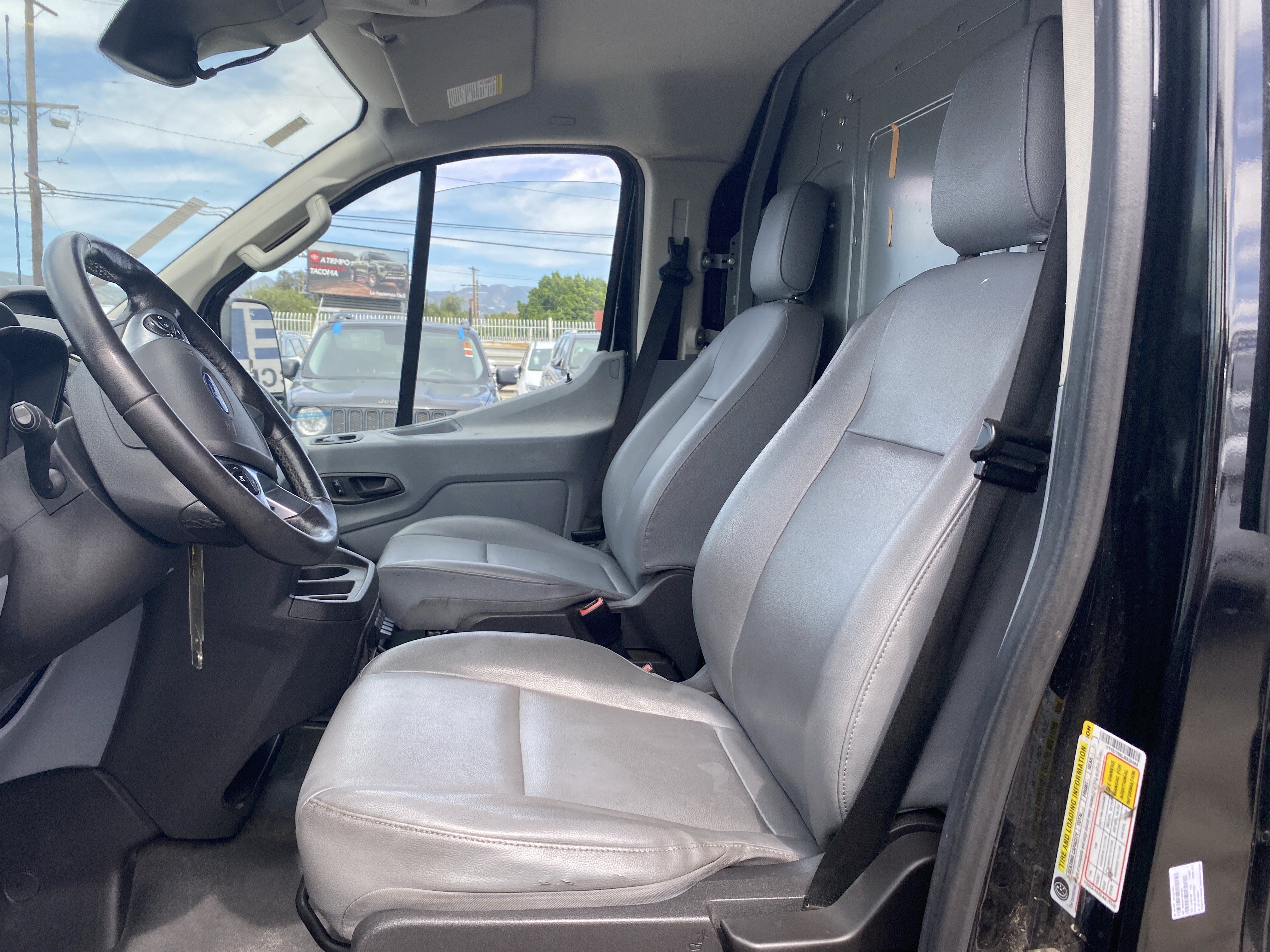 Used 2018 Ford Transit 150 130 Low Roof w/ Exterior Upgrade Package RWD image 12