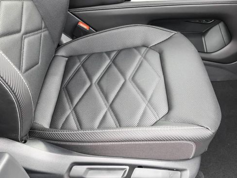 New 2026 Volkswagen Atlas Cross Sport SE image 45