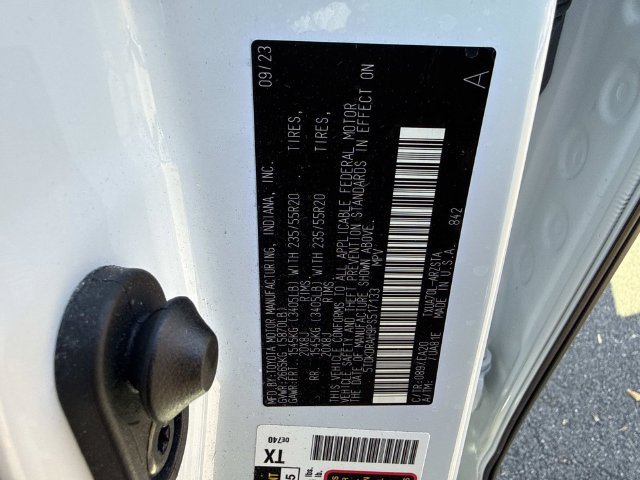 Used 2023 Toyota Highlander XSE FWD image 30