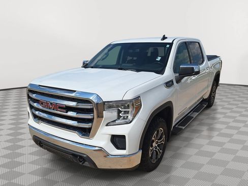 Used 2020 GMC Sierra 1500 SLE w/ SLE Value Package AWD/4WD image 3