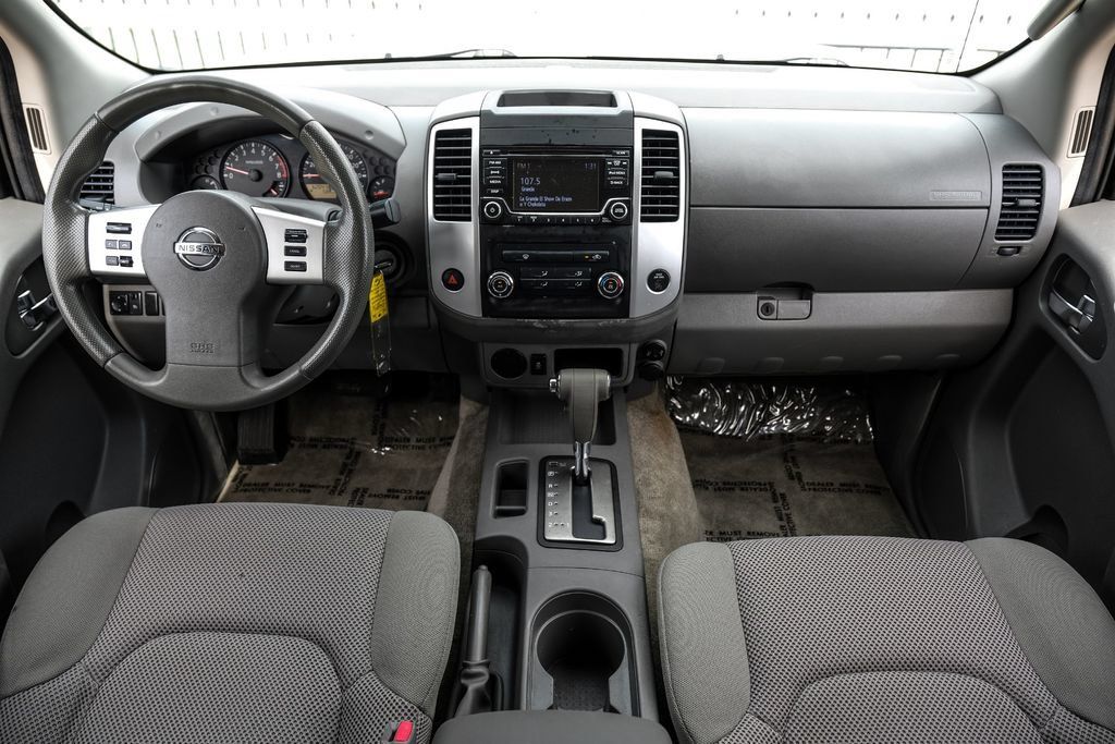 Used 2018 Nissan Frontier SV RWD image 10