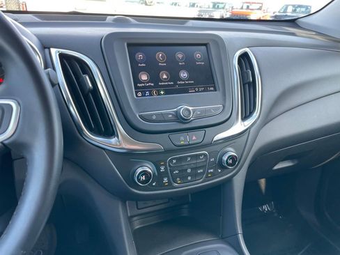 Used 2024 Chevrolet Equinox LT AWD/4WD image 10
