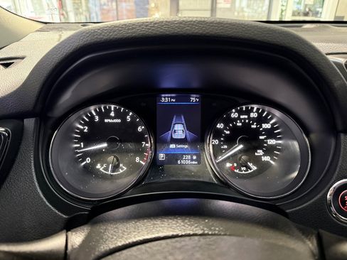 Used 2020 Nissan Rogue SV image 8