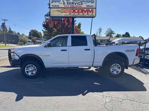 Used 2018 RAM 2500 Tradesman w/ Chrome Appearance Group image 6