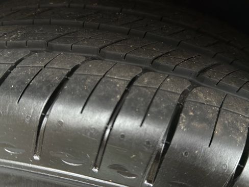 Used 2018 Cadillac XT5 Luxury w/ LPO, Wheel Lock Package image 47