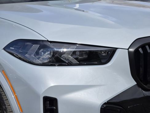 New 2026 BMW X5 xDrive50e w/ M Sport Package AWD/4WD image 8