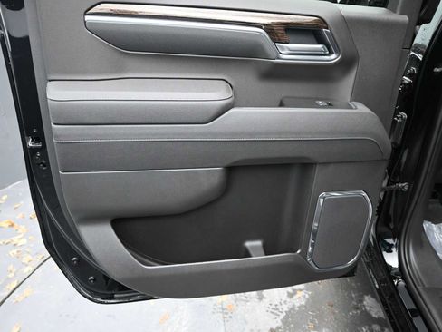 New 2026 GMC Sierra 1500 Elevation image 16