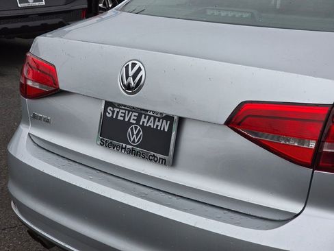 Used 2015 Volkswagen Jetta S image 13
