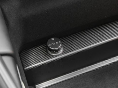 Certified 2019 Porsche 911 GT2 RS image 35