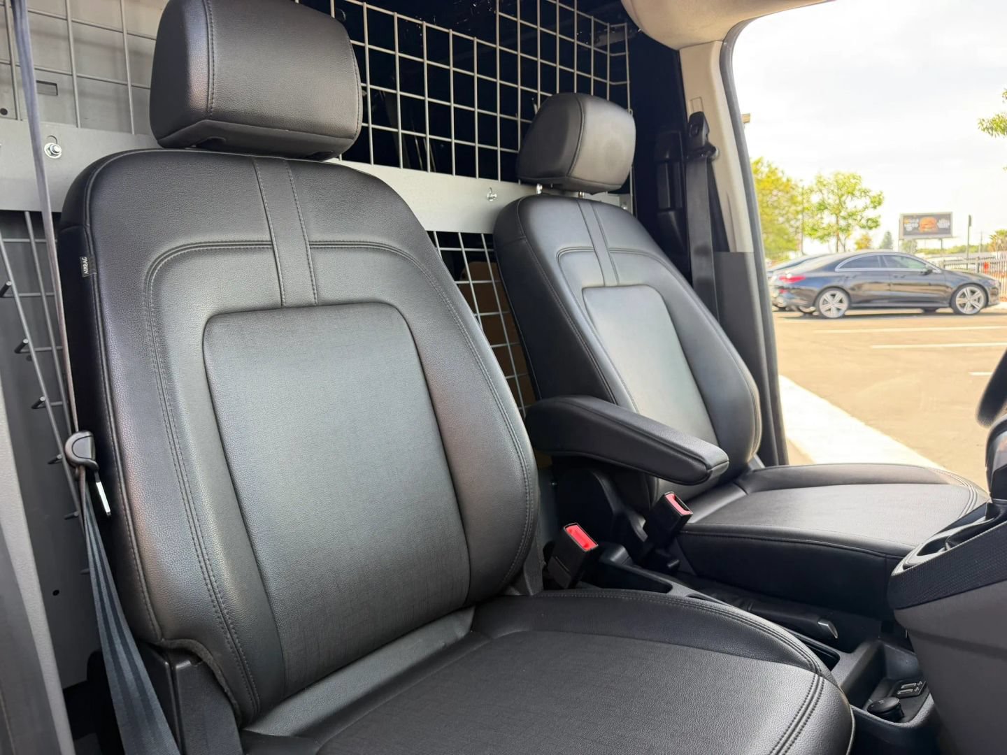 Used 2022 Ford Transit Connect XL FWD image 16
