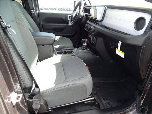 New 2025 Jeep Wrangler Sport S image 7