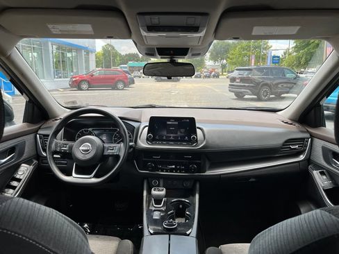 Used 2023 Nissan Rogue SV AWD/4WD image 50