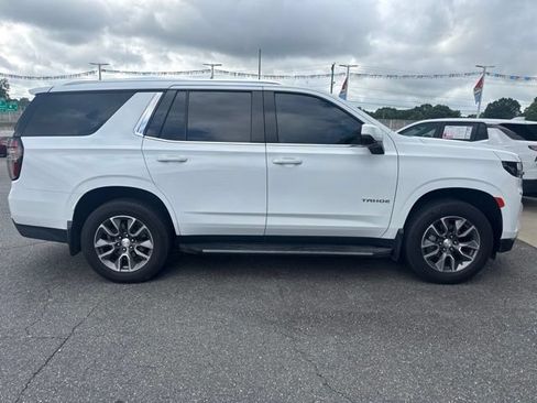 Used 2022 Chevrolet Tahoe LT w/ LT Signature Plus Package RWD image 3