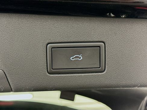 Used 2023 Volkswagen ID.4 Pro S AWD/4WD image 32