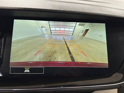 Used 2023 Buick Envision Preferred image 14