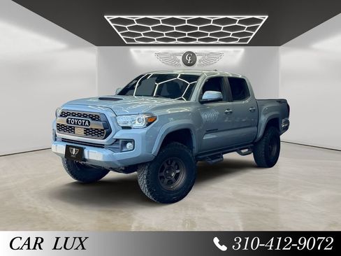 Used 2019 Toyota Tacoma TRD Sport w/ Technology Package RWD image 1