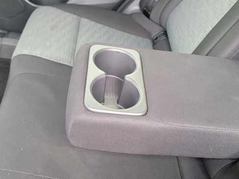 Used 2023 Nissan Rogue SV AWD/4WD image 25