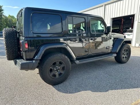 Used 2021 Jeep Wrangler Unlimited Sahara AWD/4WD image 5