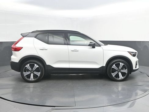 Certified 2023 Volvo XC40 Recharge Plus AWD/4WD image 8