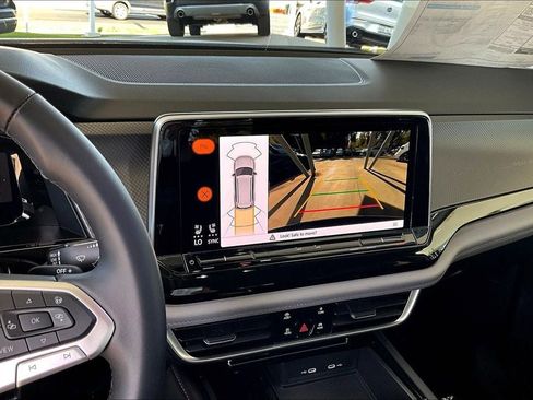 New 2026 Volkswagen Atlas Peak Edition image 25