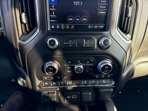 Used 2021 GMC Sierra 1500 AT4 w/ AT4 Value Package image 22