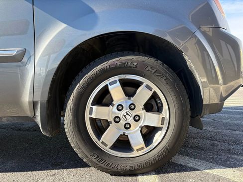 Used 2011 Honda Pilot Touring image 25