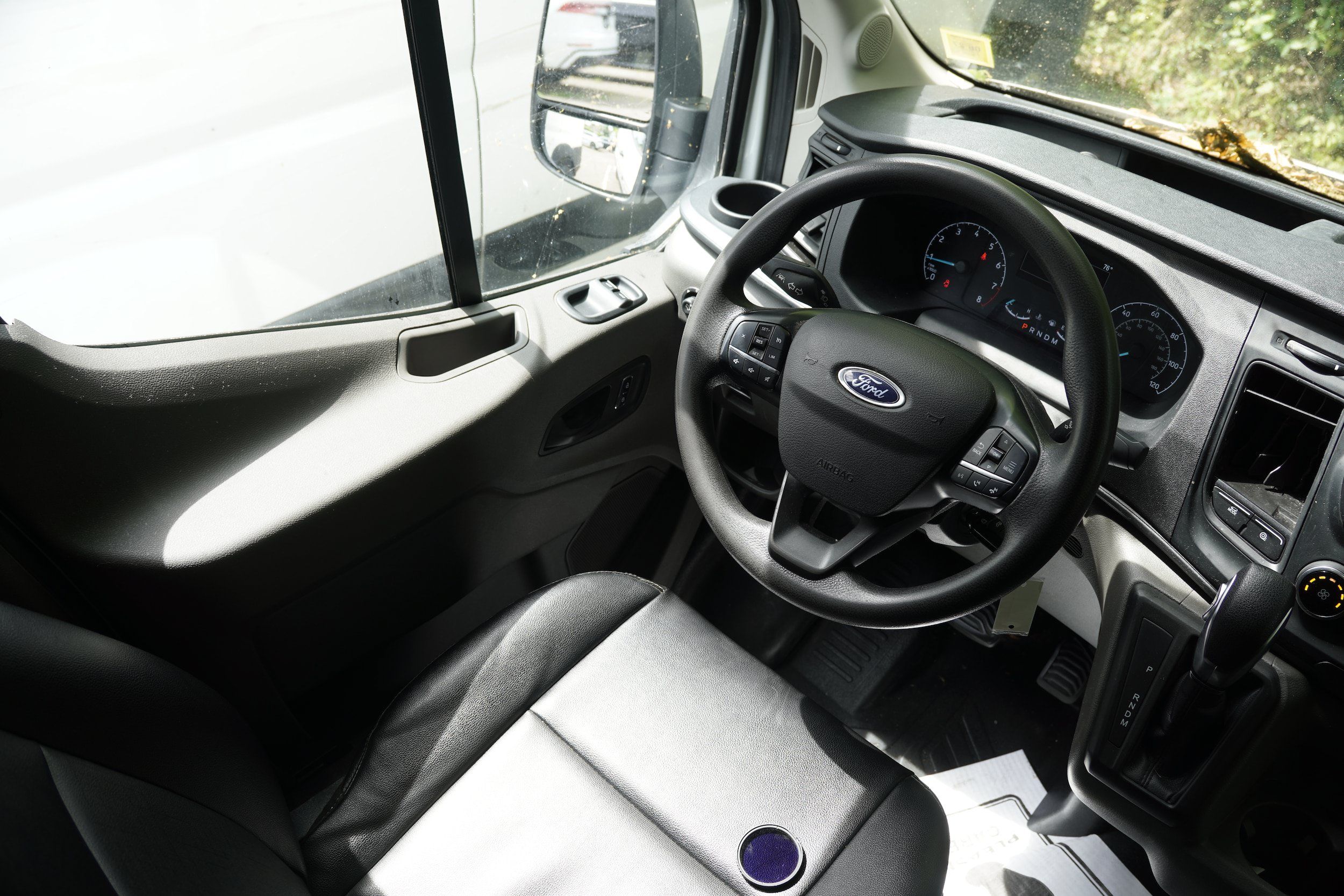 Used 2023 Ford Transit 250 Medium Roof AWD image 25