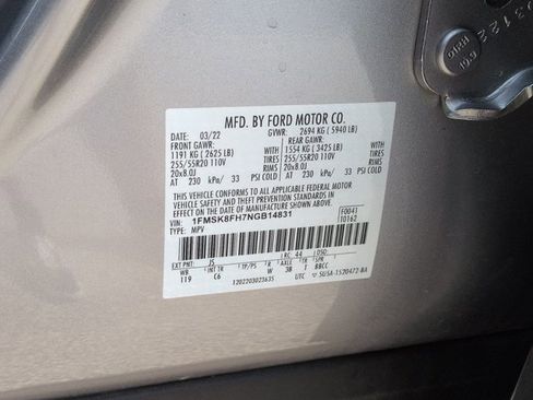 Used 2022 Ford Explorer Limited w/ Equipment Group 301A AWD/4WD image 25