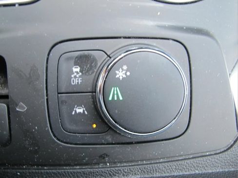Used 2021 Chevrolet Traverse LT w/ LT Premium Package FWD image 15