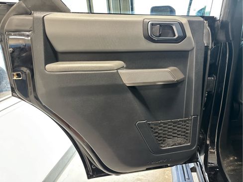 Used 2023 Ford Bronco Black Diamond AWD/4WD image 28