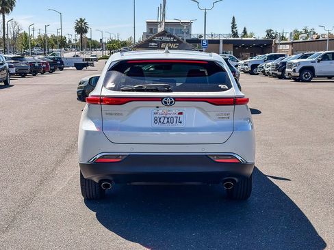 Used 2021 Toyota Venza Limited w/ Carpet Mat Package (TMS) image 3