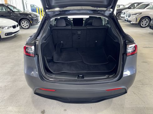 Used 2023 Tesla Model Y Performance image 13