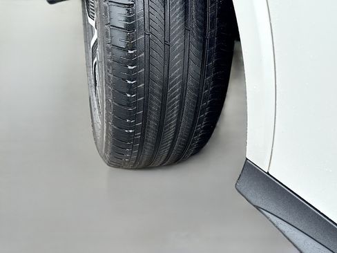 Used 2024 Mercedes-Benz GLC 300 GLC 300 image 41