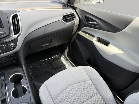 Used 2024 Chevrolet Equinox LS FWD image 15