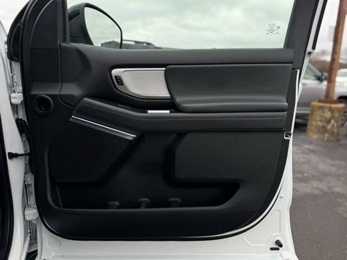 Used 2025 Ford Expedition Max Active image 18