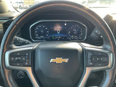 Used 2022 Chevrolet Silverado 1500 LT AWD/4WD image 9