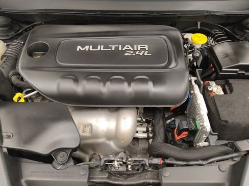 Used 2017 Jeep Cherokee Limited image 30