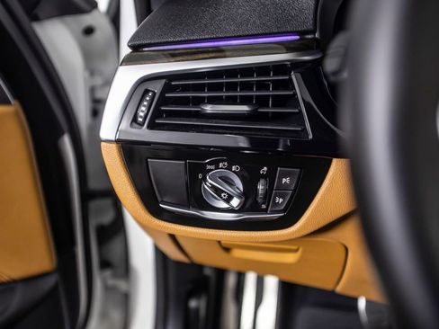 Used 2023 BMW 530i w/ M Sport Package image 38