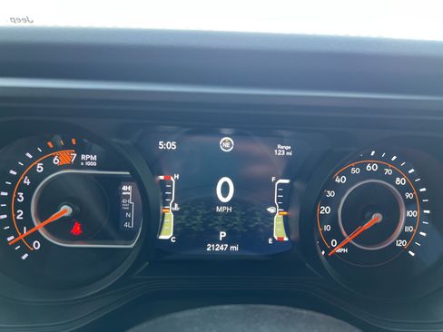 Used 2024 Jeep Wrangler Unlimited Rubicon 392 image 38