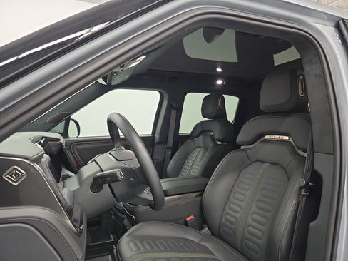 Used 2022 Rivian R1T Adventure AWD/4WD image 19