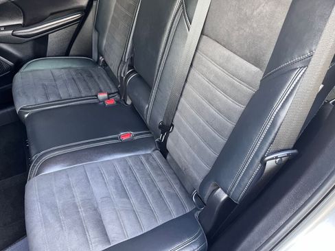 Used 2022 Mitsubishi Outlander SE image 21